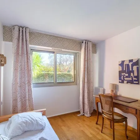 Apartment Le Riviera ~ Jardin ~ Parking ~ Climatisation